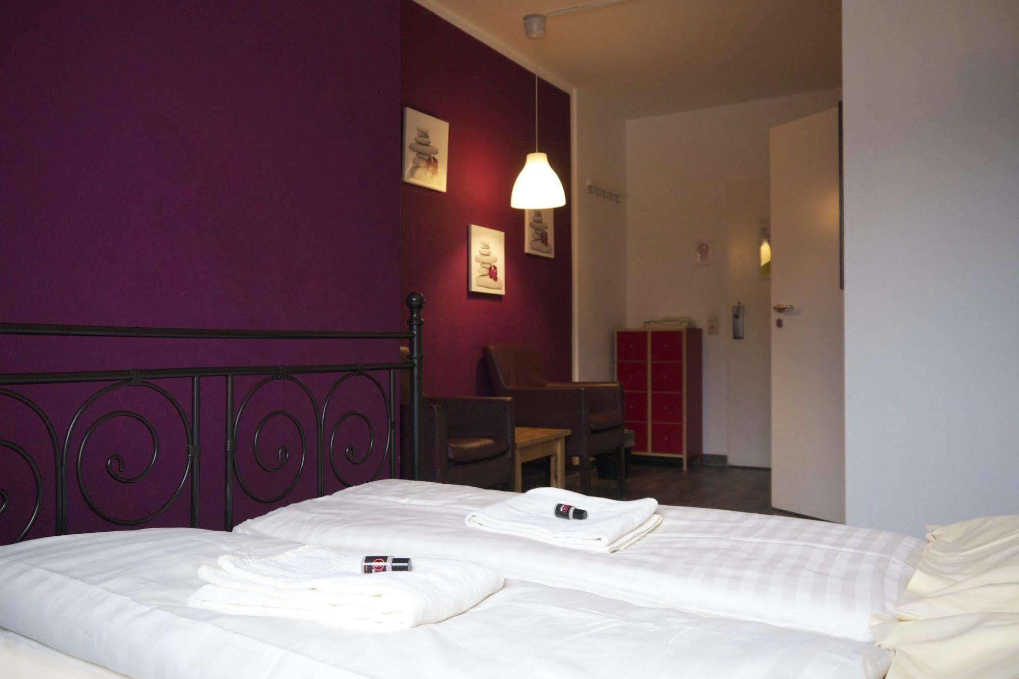 Station - Hostel For Backpackers Kolín nad Rýnem Exteriér fotografie